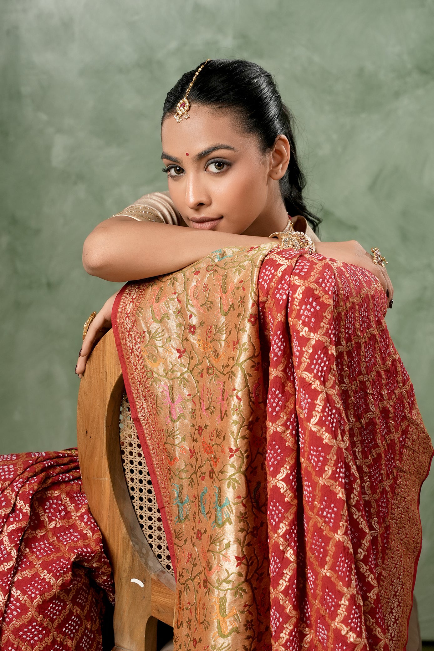 Pure Banarasi Georgette Bandhani Saree - Mrigavalli